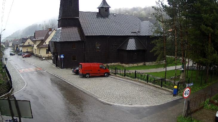 Sekundy przed kolizją z płotem 