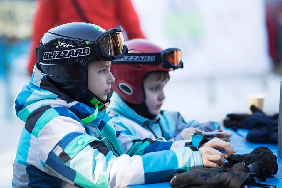 Zawody w Narciarstwie Alpejskim.